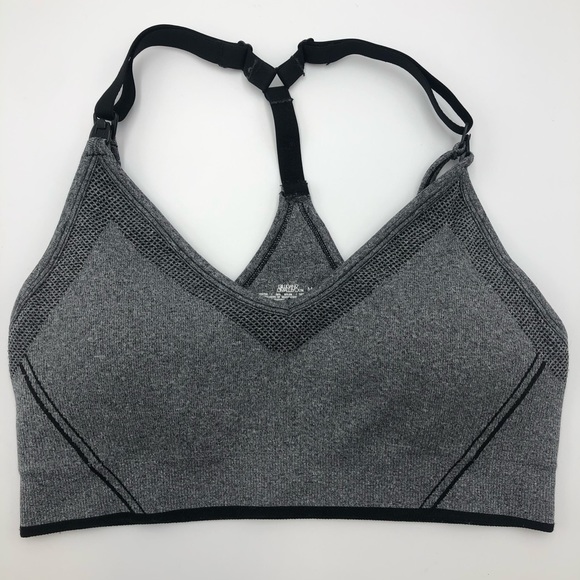 Gilligan & O’Malley nursing gray sports bra